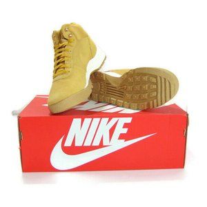 Nike Hoodland Suede Boots New In Box